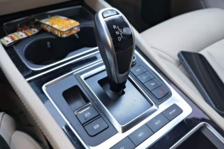 Used BYD Song MAX New Energy 2019 DM 1.5T Smart Connect Zhiyao Model 6 Seats China VI Standard Gear Lever