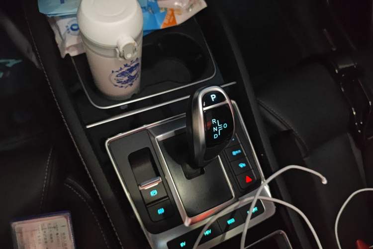 Used BYD Song MAX New Energy 2019 DM 1.5T Smart Connect Enjoyment Model 6-Seater China V Standard Gear Lever