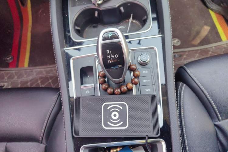 Used BYD Song MAX New Energy 2019 DM 1.5T Smart Connect Advanced 7-Seater China VI Standard Gear Lever