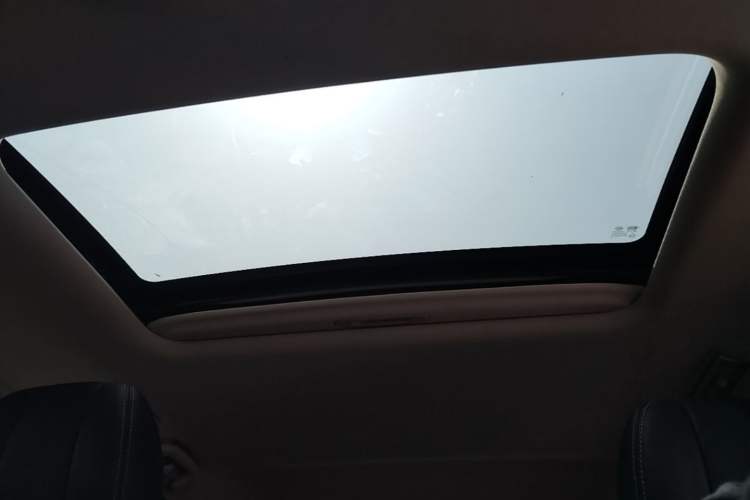 Used BYD Song MAX New Energy 2019 DM 1.5T Smart Connect Advanced 7-Seater China VI Standard Headliner