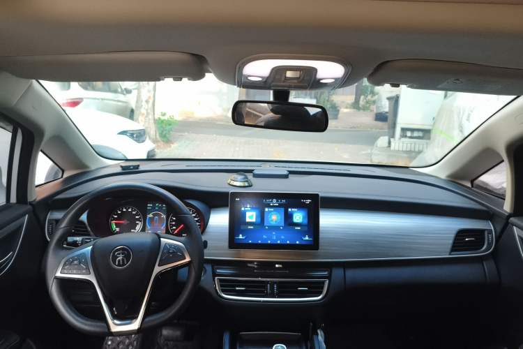 Used BYD Song MAX New Energy 2019 DM 1.5T Smart Connect Advanced Model 6 Seats China V Standard Headliner