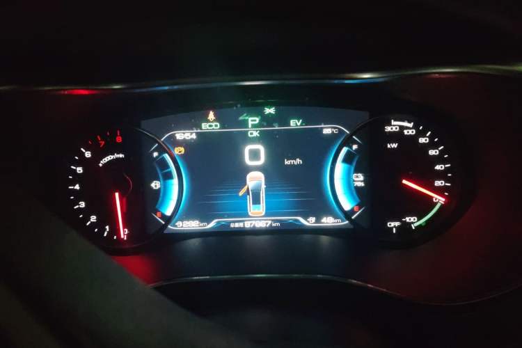 Used BYD Song MAX New Energy 2019 DM 1.5T Smart Connect Zhiyao Model 7 Seats China V Emission Standard Instrument Cluster
