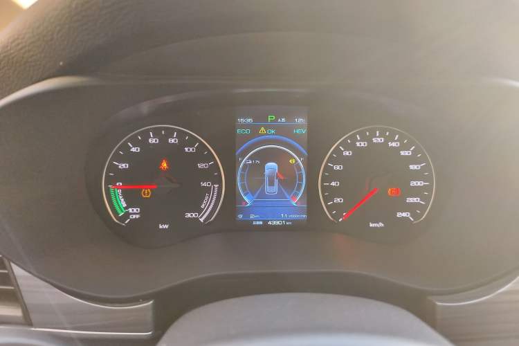 Used BYD Song MAX New Energy 2019 DM 1.5T Smart Connect Advanced 6-Seater China VI Standard Instrument Cluster