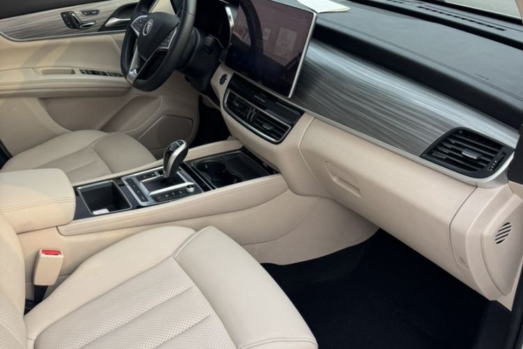 Used BYD Song MAX New Energy 2019 DM 1.5T Smart Connect Zhiyao Model 6 Seats China VI Standard Interior 1