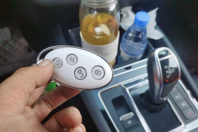 Used BYD Song MAX New Energy 2019 DM 1.5T Smart Connect Advanced 6-Seater China VI Standard Interior 1
