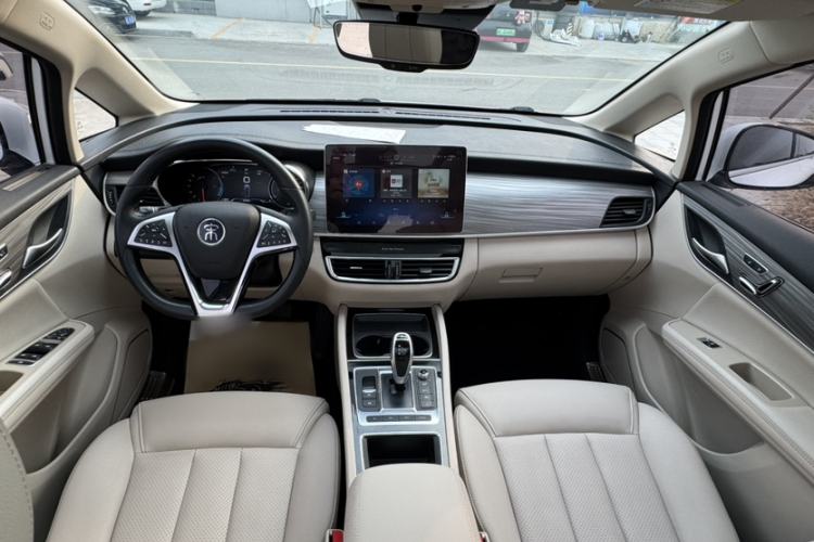 Used BYD Song MAX New Energy 2019 DM 1.5T Smart Connect Zhiyao Model 6 Seats China VI Standard Interior 2