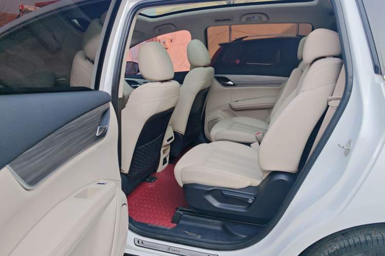 Used BYD Song MAX New Energy 2019 DM 1.5T Smart Connect Zhiyao Model 6 Seats China VI Standard Interior 2