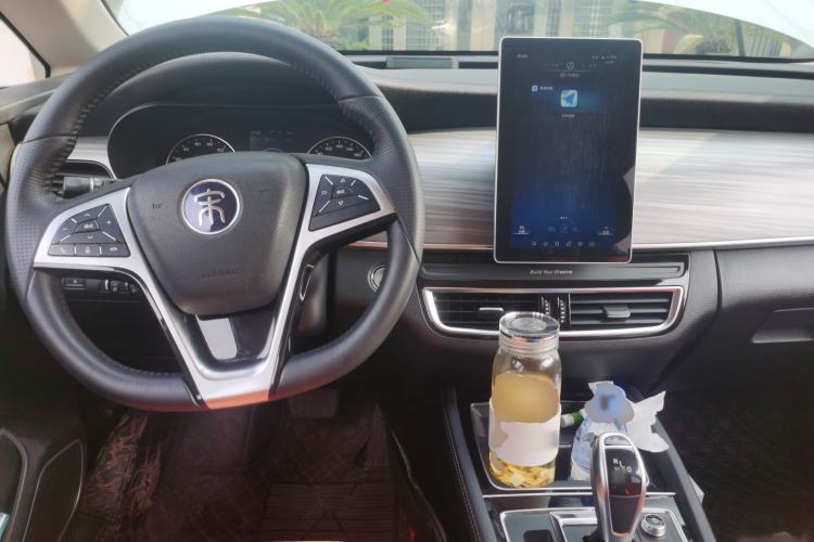 Used BYD Song MAX New Energy 2019 DM 1.5T Smart Connect Advanced 6-Seater China VI Standard Interior 2