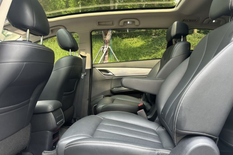 Used BYD Song MAX New Energy 2019 DM 1.5T Smart Connect Enjoyment Model 6 Seats China VI Standard Interior 2