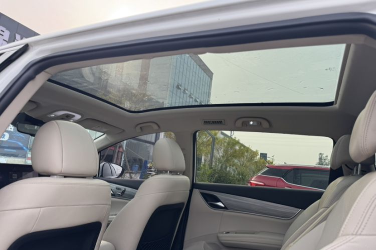 Used BYD Song MAX New Energy 2019 DM 1.5T Smart Connect Zhiyao Model 6 Seats China VI Standard Interior 3