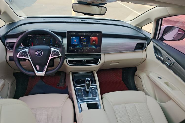 Used BYD Song MAX New Energy 2019 DM 1.5T Smart Connect Zhiyao Model 6 Seats China VI Standard Interior 3