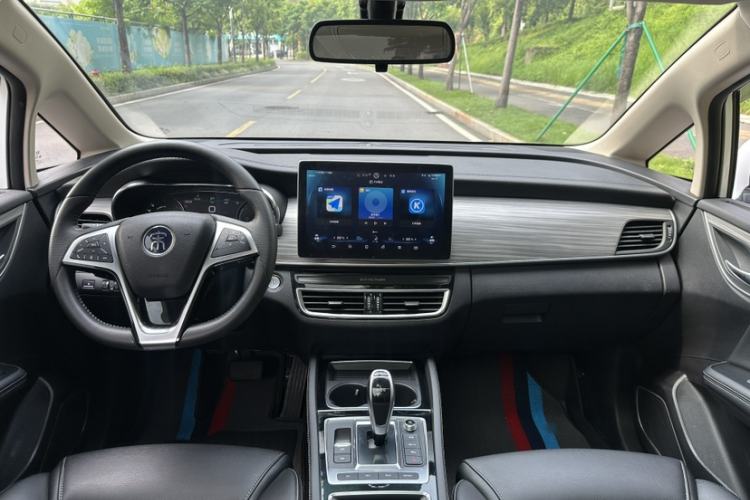 Used BYD Song MAX New Energy 2019 DM 1.5T Smart Connect Enjoyment Model 6 Seats China VI Standard Interior 3