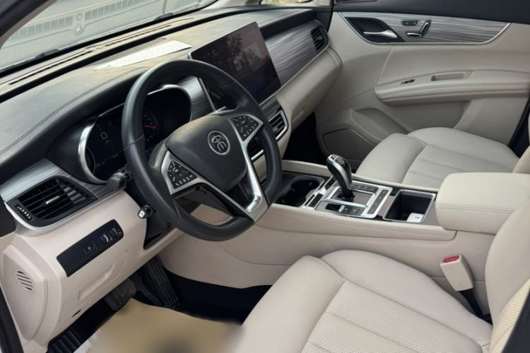 Used BYD Song MAX New Energy 2019 DM 1.5T Smart Connect Zhiyao Model 6 Seats China VI Standard Interior 7