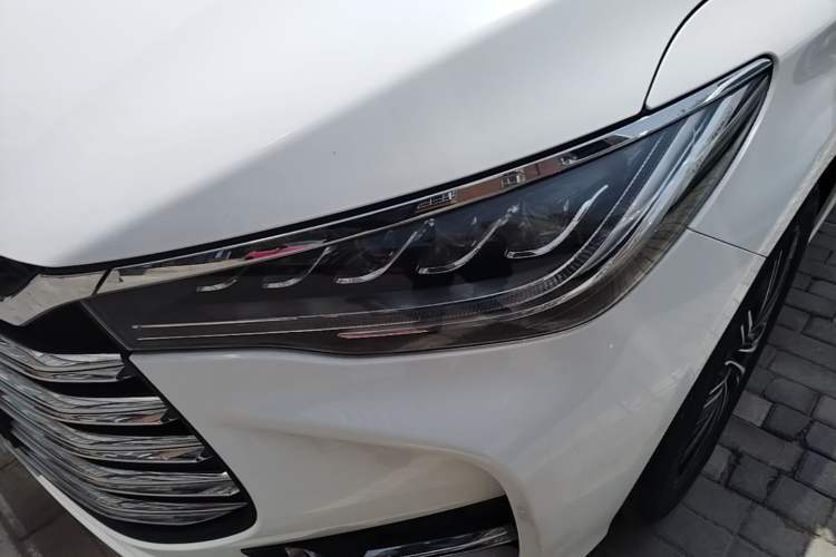 Used BYD Song MAX New Energy 2019 DM 1.5T Smart Connect Advanced 7-Seater China VI Standard Left Front Headlight