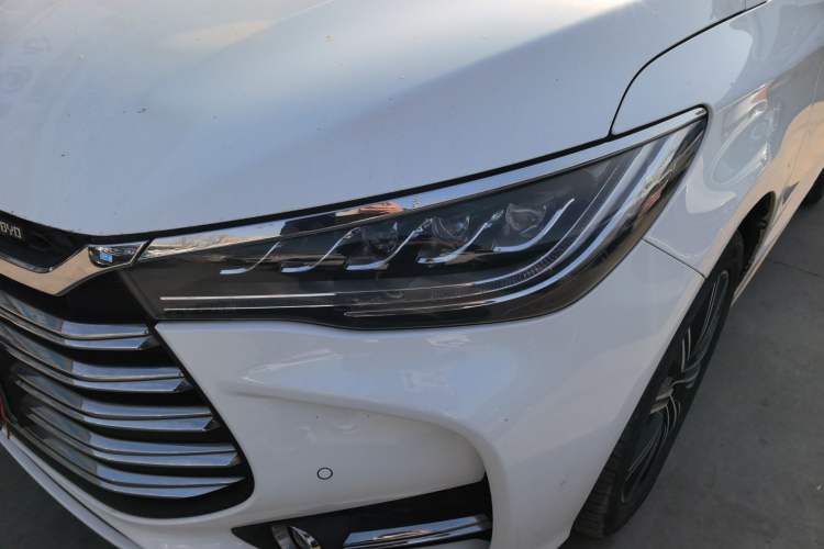 Used BYD Song MAX New Energy 2019 DM 1.5T Smart Connect Zhiyao Model 7 Seats China V Emission Standard Left Front Headlight