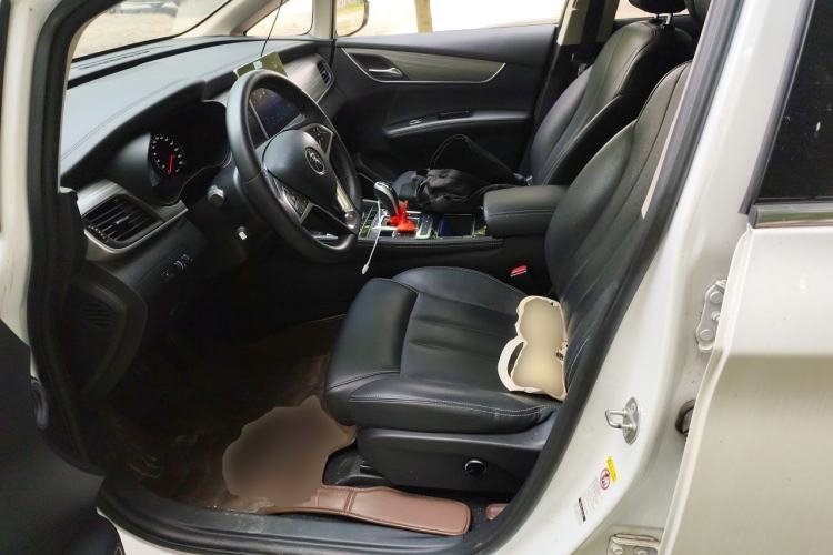 Used BYD Song MAX New Energy 2019 DM 1.5T Smart Connect Advanced 7-Seater China VI Standard Left Front Seat