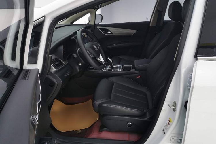 Used BYD Song MAX New Energy 2019 DM 1.5T Smart Connect Advanced 7-Seater China VI Standard Left Front Seat