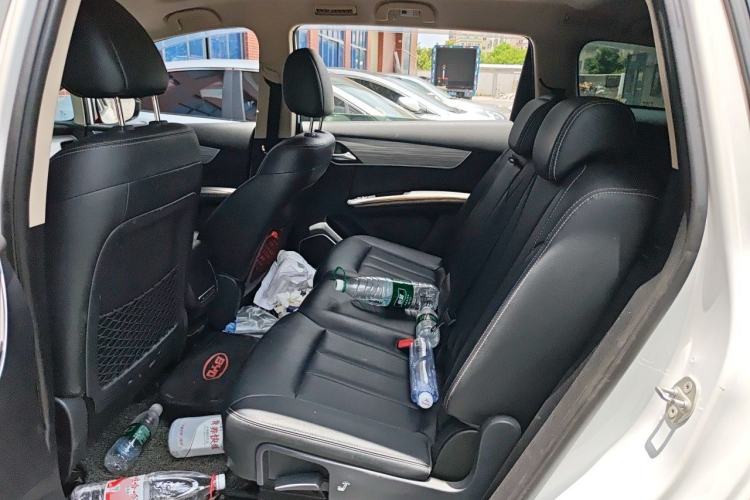 Used BYD Song MAX New Energy 2019 DM 1.5T Smart Connect Zhiyao Model 7 Seats China V Emission Standard Left Rear Seat
