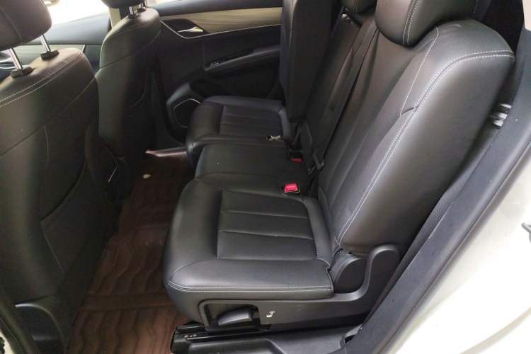 Used BYD Song MAX New Energy 2019 DM 1.5T Smart Connect Advanced 7-Seater China VI Standard Left Rear Seat