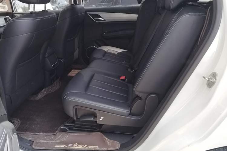 Used BYD Song MAX New Energy 2019 DM 1.5T Smart Connect Advanced 7-Seater China VI Standard Left Rear Seat