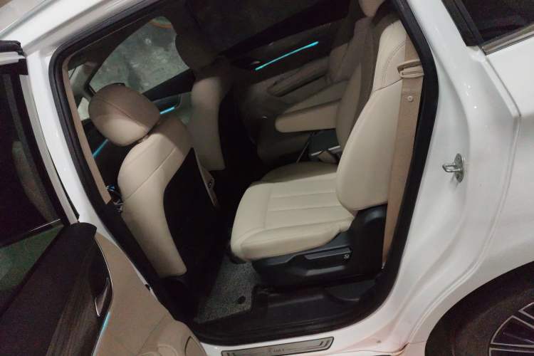 Used BYD Song MAX New Energy 2019 DM 1.5T Smart Connect Zhiyao Model 6 Seats China VI Standard Left Rear Seat