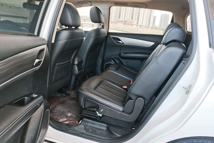 Used BYD Song MAX New Energy 2019 DM 1.5T Smart Connect Advanced 7-Seater China VI Standard Left Rear Seat