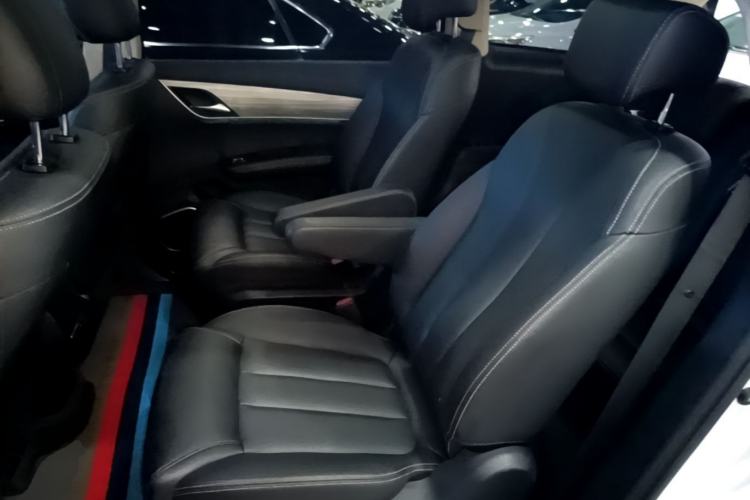 Used BYD Song MAX New Energy 2019 DM 1.5T Smart Connect Enjoyment Model 6 Seats China VI Standard Left Rear Seat