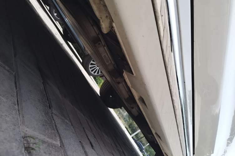 Used BYD Song MAX New Energy 2019 DM 1.5T Smart Connect Advanced 7-Seater China VI Standard Left Side Sill