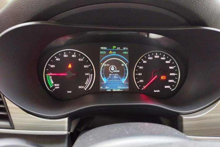 Used BYD Song MAX New Energy 2019 DM 1.5T Smart Connect Advanced 7-Seater China VI Standard Odometer Close Up