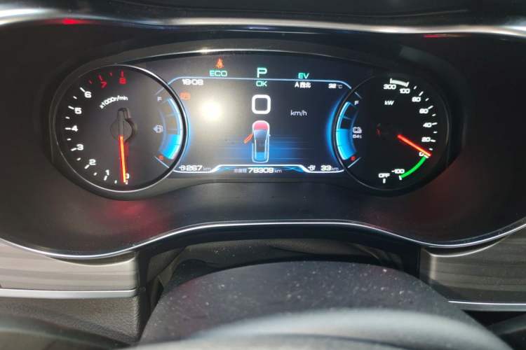 Used BYD Song MAX New Energy 2019 DM 1.5T Smart Connect Enjoyment Model 7 Seats China VI Standard Odometer Close Up