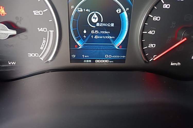 Used BYD Song MAX New Energy 2019 DM 1.5T Smart Connect Advanced 7-Seater China VI Standard Odometer Close Up