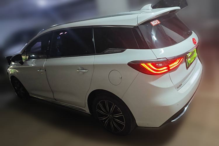 Used BYD Song MAX New Energy 2019 DM 1.5T Smart Connect Enjoyment Model 6-Seater China V Standard Rear Left 45 Deg