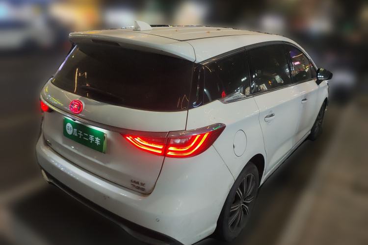Used BYD Song MAX New Energy 2019 DM 1.5T Smart Connect Advanced 7-Seater China VI Standard Rear Right 45 Deg
