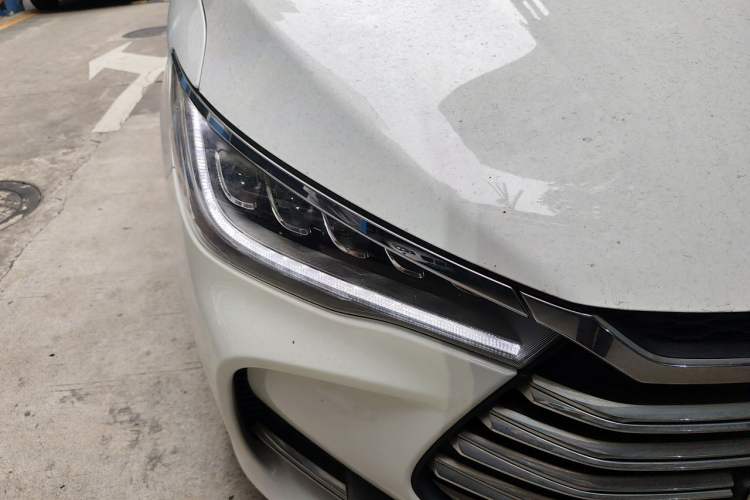 Used BYD Song MAX New Energy 2019 DM 1.5T Smart Connect Enjoyment Model 7 Seats China V Emission Standard Right Front Headlight