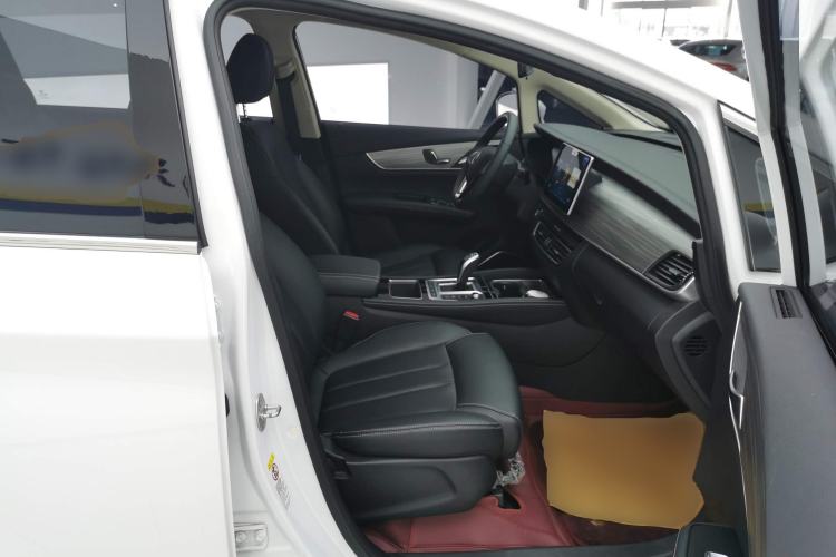 Used BYD Song MAX New Energy 2019 DM 1.5T Smart Connect Advanced 7-Seater China VI Standard Right Front Seat