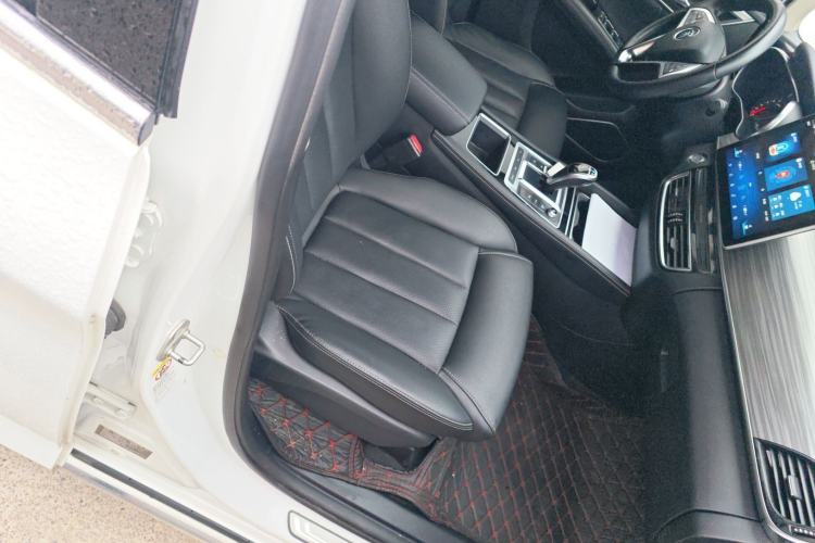Used BYD Song MAX New Energy 2019 DM 1.5T Smart Connect Zhiyao Model 7 Seats China V Emission Standard Right Front Seat
