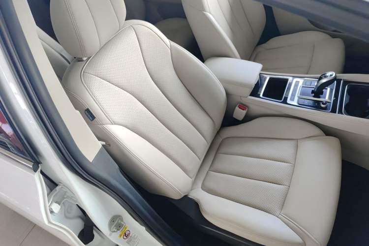 Used BYD Song MAX New Energy 2019 DM 1.5T Smart Connect Zhiyao Model 6 Seats China VI Standard Right Front Seat
