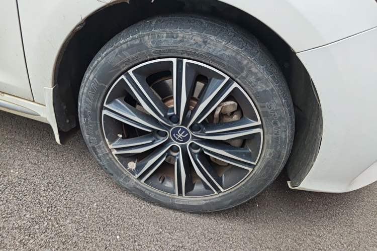 Used BYD Song MAX New Energy 2019 DM 1.5T Smart Connect Zhiyao Model 7 Seats China V Emission Standard Right Front Wheel Hub