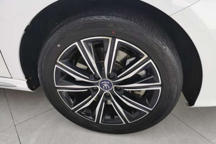 Used BYD Song MAX New Energy 2019 DM 1.5T Smart Connect Advanced 7-Seater China VI Standard Right Front Wheel Hub