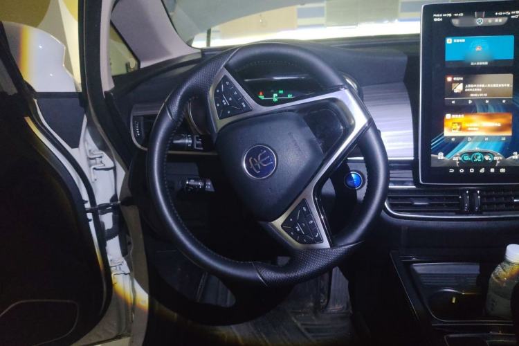 Used BYD Song MAX New Energy 2019 DM 1.5T Smart Connect Zhiyao Model 7 Seats China V Emission Standard Steering Wheel