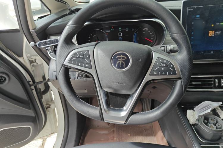 Used BYD Song MAX New Energy 2019 DM 1.5T Smart Connect Zhiyao Model 7 Seats China V Emission Standard Steering Wheel