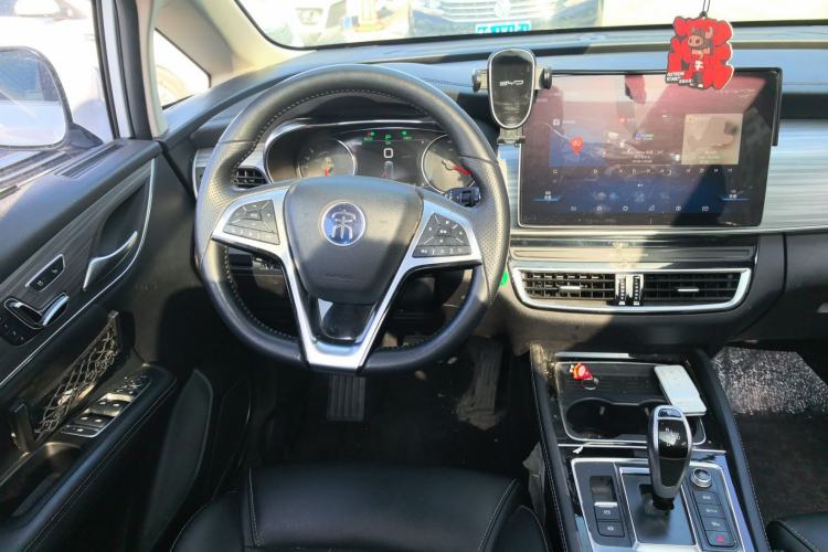 Used BYD Song MAX New Energy 2019 DM 1.5T Smart Connect Zhiyao Model 7 Seats China V Emission Standard Steering Wheel