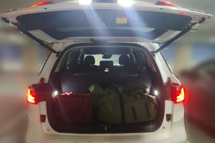 Used BYD Song MAX New Energy 2019 DM 1.5T Smart Connect Zhiyao Model 7 Seats China V Emission Standard Trunk