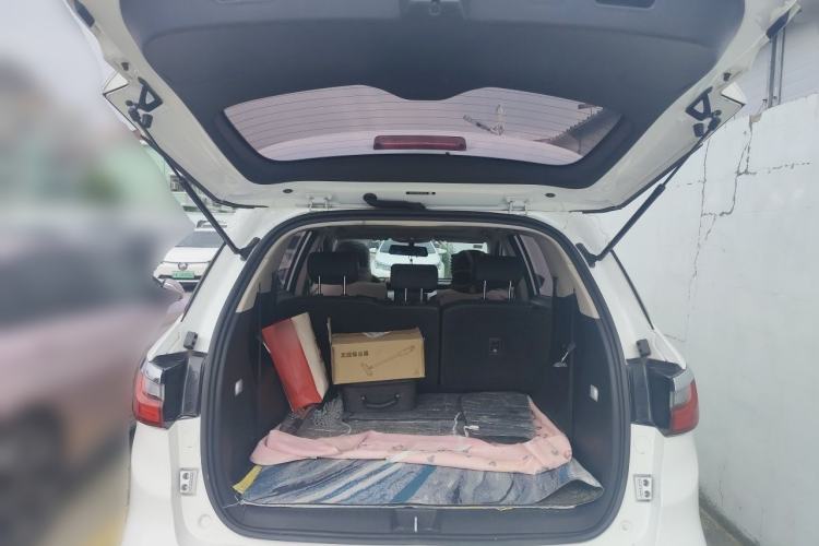 Used BYD Song MAX New Energy 2019 DM 1.5T Smart Connect Advanced 7-Seater China VI Standard Trunk