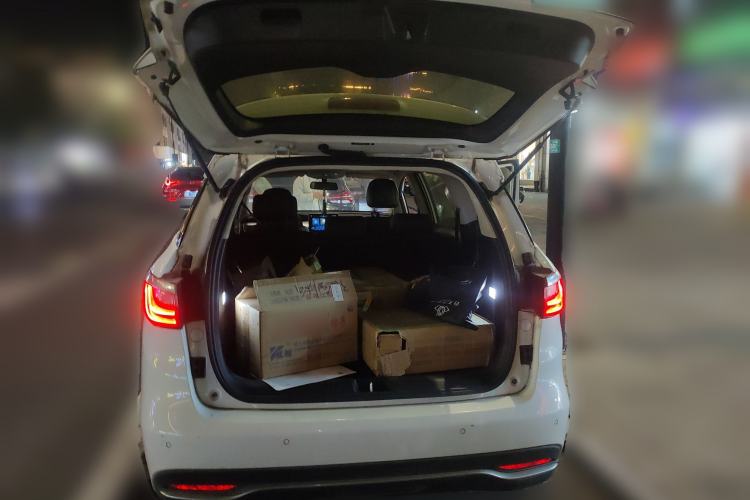 Used BYD Song MAX New Energy 2019 DM 1.5T Smart Connect Advanced 7-Seater China VI Standard Trunk