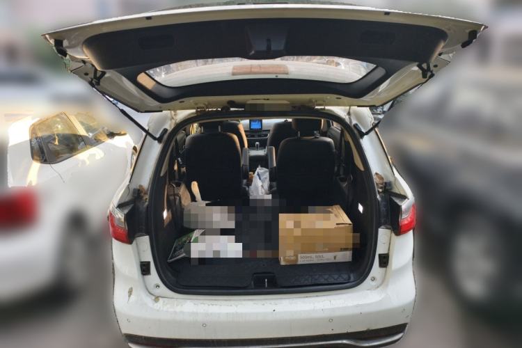 Used BYD Song MAX New Energy 2019 DM 1.5T Smart Connect Advanced 6-Seater China VI Standard Trunk