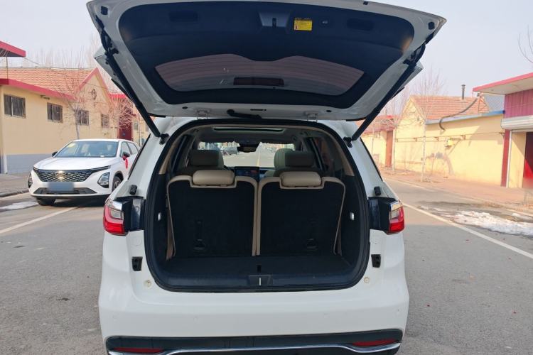Used BYD Song MAX New Energy 2019 DM 1.5T Smart Connect Zhiyao Model 6 Seats China VI Standard Trunk