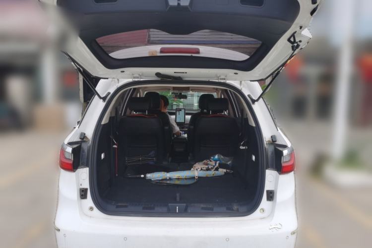 Used BYD Song MAX New Energy 2019 DM 1.5T Smart Connect Advanced 6-Seater China VI Standard Trunk