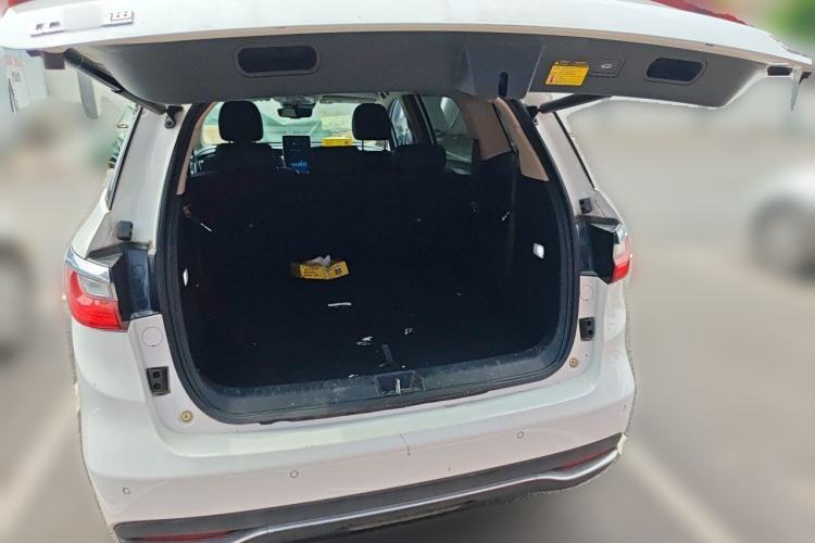 Used BYD Song MAX New Energy 2019 DM 1.5T Smart Connect Zhiyao Model 7 Seats China V Emission Standard Trunk