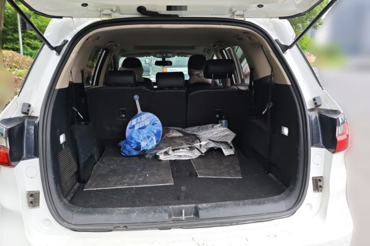 Used BYD Song MAX New Energy 2019 DM 1.5T Smart Connect Advanced 7-Seater China VI Standard Trunk